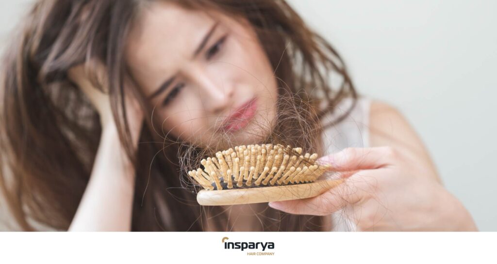 Caída del cabello e implicaciones psicológicas: Descubre la investigación de Insparya sobre salud capilar.